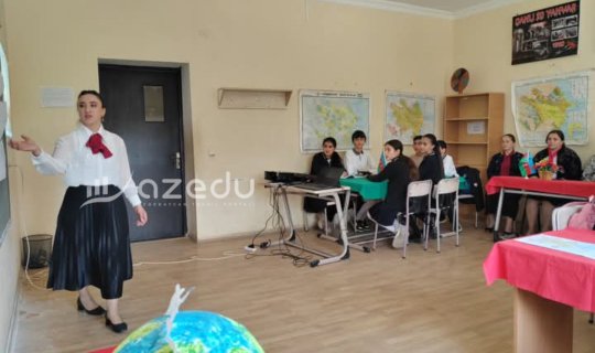 Dərs üçün uzun yol qət edən müəllim: “Çətinliklər sevgi ilə unudulur”