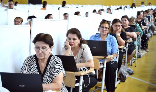 Sertifikasiyaya hazırlıq: “Müəllim müəllim yanına gedirsə, sistemdə problem var”