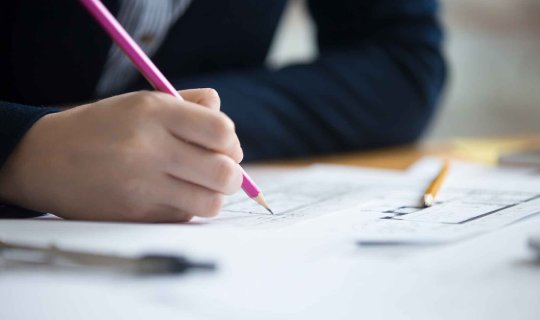 Fiziki məhdudiyyətli tələbələr semestr imtahanlarını necə verir - universitetlərdən CAVAB