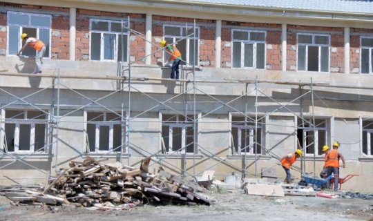 Bakıda 105 təhsil müəssisəsində təmir işləri aparılıb