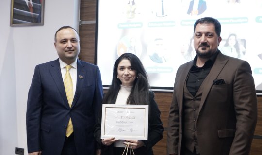 &ldquo;Müəllimlik sadəcə dərs keçmək deyil&rdquo; - &ldquo;İlin gənc müəllimi Gülnisə Əliyeva