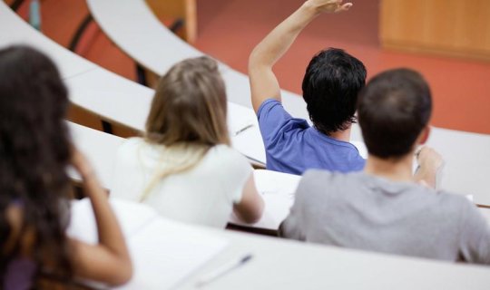 Abituriyentlər Bakını seçir - Regional universitetlər harada uduzur?