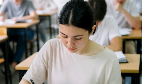 В университетах лишние предметы должны быть сокращены - ПРЕДЛОЖЕНИЕ