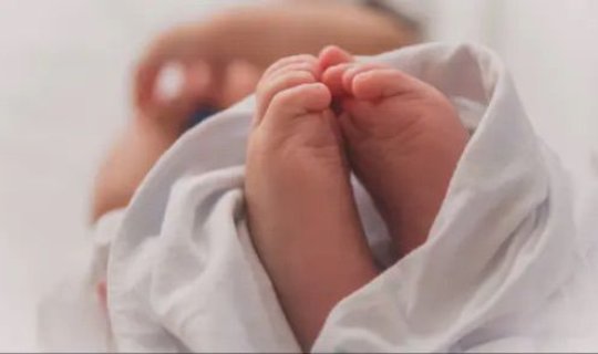 Ученица 10-го класса во время экзамена родила ребенка