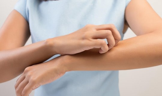 İngiltərə məktəblərində allergiya qaydaları sərtləşdirilir