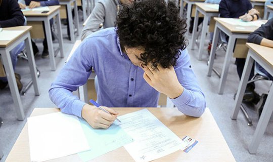 &ldquo;Даже самый слабый ученик мог бы написать 14 правильных ответов&rdquo; - тем, кто протестует по математике: ОТВЕТ