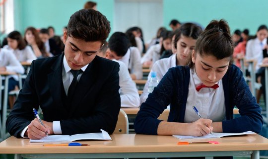 513 əlaçı 200 balı keçə bilmədi - "Müəllimlər qiymətləndirməni&nbsp;düzgün aparmayıb"
