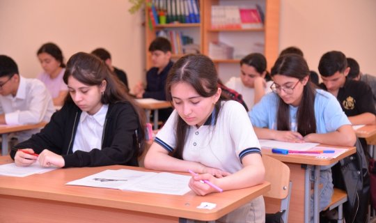 Lisey və gimnaziyalara qəbul üçün müraciət müddəti uzadılıb