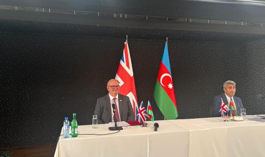 Azərbaycanlı tələbələrin 61%-i Britaniyanı seçir&nbsp;