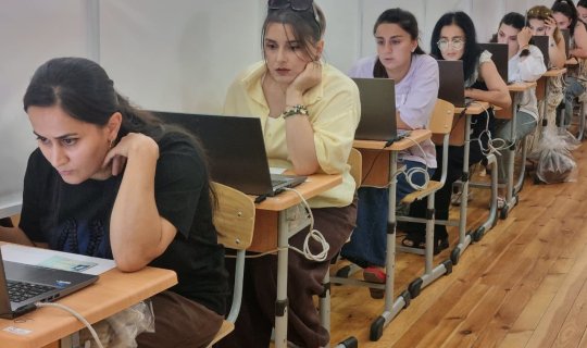 Vakant vəzifələr üzrə 210 namizəd test imtahanında iştirak edib