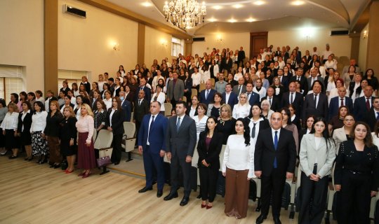 Təhsil işçilərinə təltiflər təqdim edilib