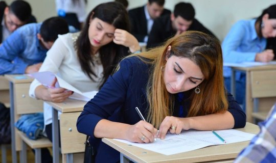 Dövlət qulluqçuları artıq bu imtahanı verməyəcək