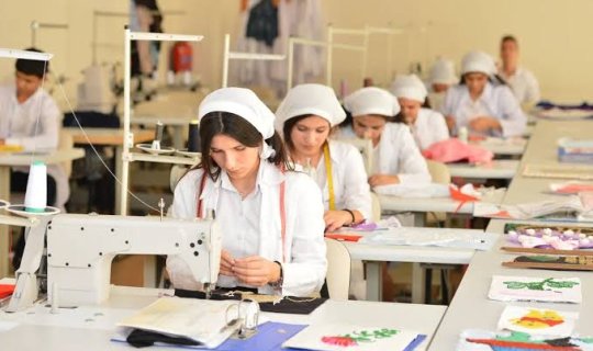 Специальности, в которых увеличилась доля женщин - Кибербезопасность, сварка, автоматика...