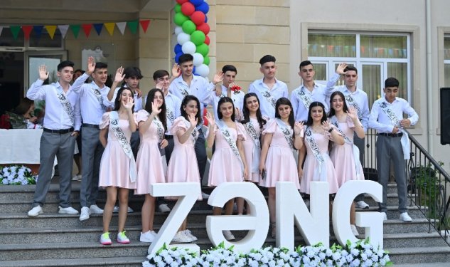 Jurnalist övladları üçün də “Son zəng” çalındı - FOTOLAR