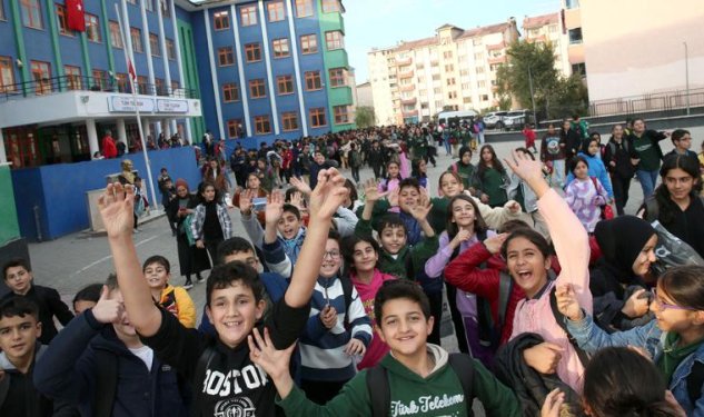 Gələn il dərslər sentyabrın 8-də başlayacaq
