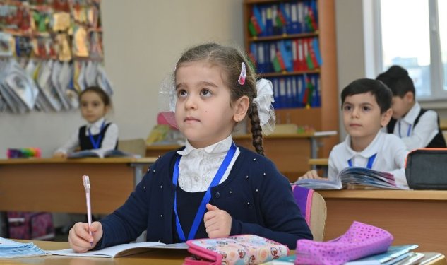 I sinfə qəbulda rus bölməsi üzrə məktəb və müəllim seçimi BAŞLAYIR