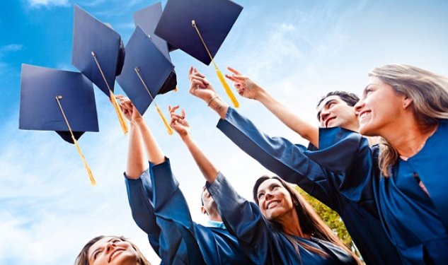 Xaricdə təhsil alanlara üstünlük: səbəb yalnız diplomdadırmı?