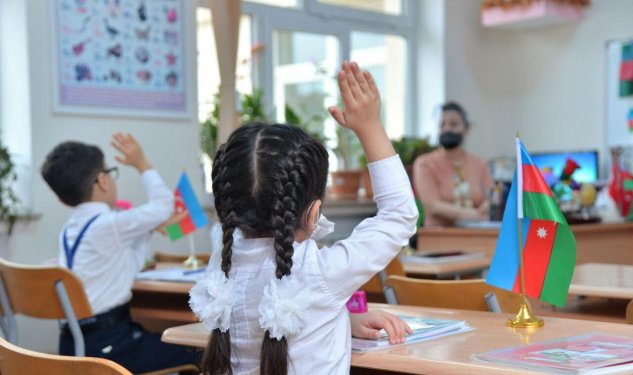 Dünyada məktəblər yay tətilindən sonra nə vaxt açılır? 