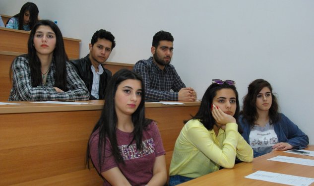 Özəl universitetlərdə qəbul sayı son 5 ildə YÜKSƏLİB