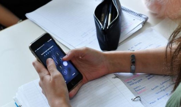 Türkiyədə müəllimlərə telefon qadağası tətbiq EDİLƏCƏK