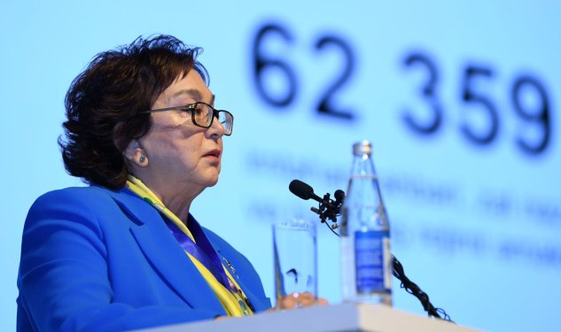 Məleykə Abbaszadə:&nbsp;Valideynlər övladlarını ədalətsiz yanaşmağa təşviq edir