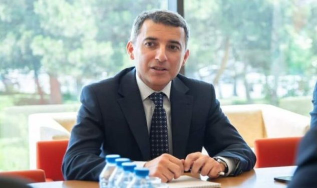 Deputat: Xaricdə təhsil alıb qayıdan kadrların fəaliyyəti&nbsp;təhlil olunmalıdır