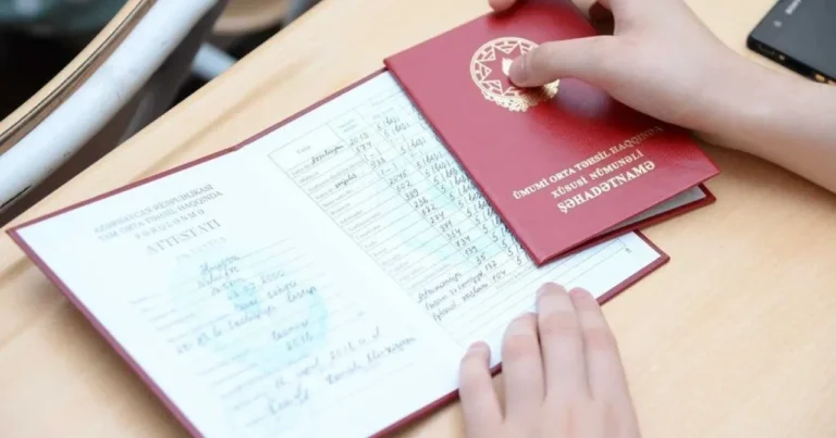 Təhsil müəssisələrində&nbsp;kağız daşıyıcıları tarixə qovuşacaq