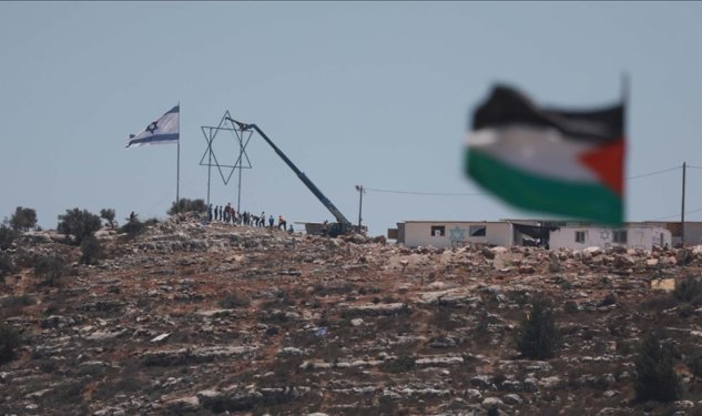 İsrail&nbsp;qızlar məktəbinə hücum edib