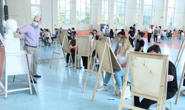 İmtahanlara qeydiyyat başladı