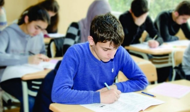 51 mindən çox&nbsp;abituriyent imtahan verib