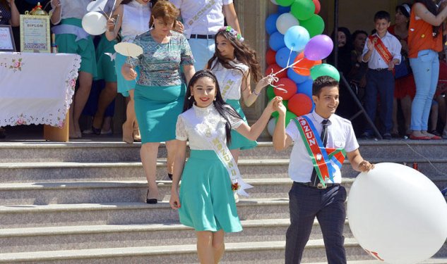 Paytaxt üzrə 87 mindən çox şagird məktəbi bitirir