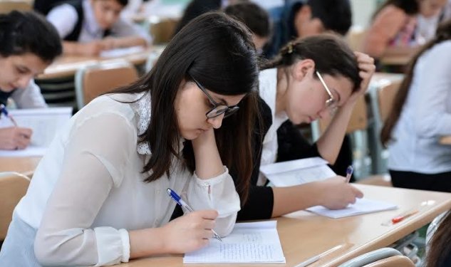 Bazar günü 40 mindən çox abituriyent İMTAHAN verəcək