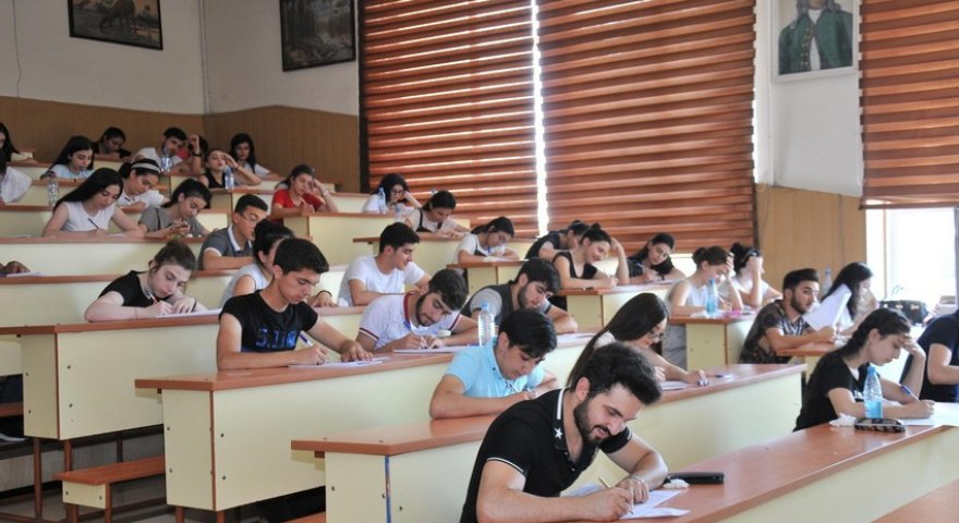 Mərkəzi Aran bölgəsinin şagirdləri ən çox bu universitetləri SEÇİR