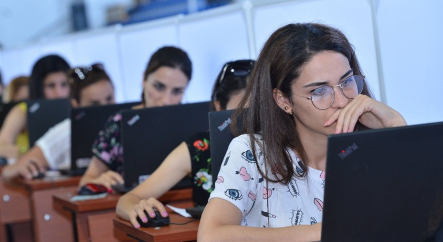 2 mindən çox müəllim təkrar sertifikatlaşdırmadan KƏSİLİB