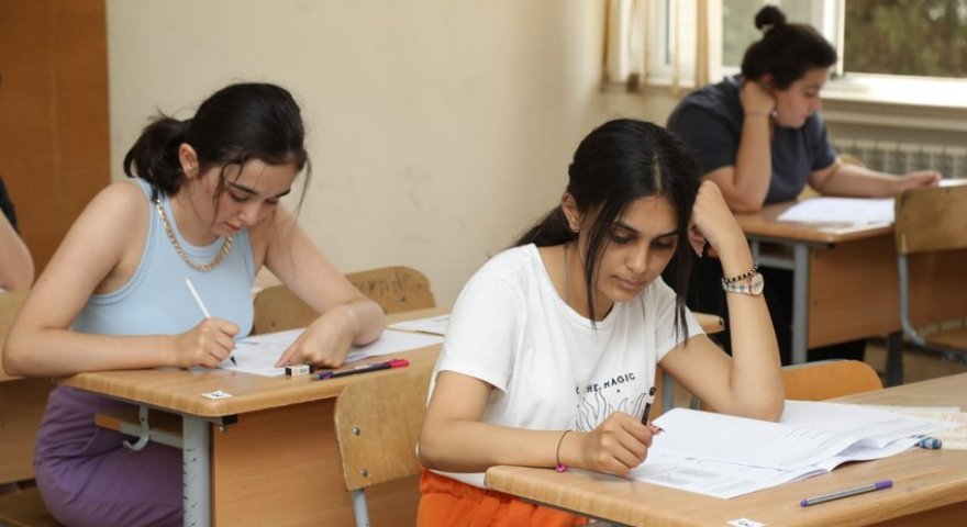 İxtisas seçimi zamanı ən böyük SƏHVLƏR: Övladınızı dinləyin