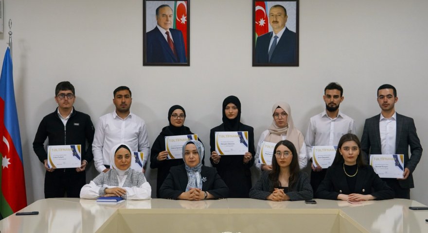 İlahiyyat İnstitutunun “Brend tələbə”ləri mükafatlandırılıb - FOTOLAR