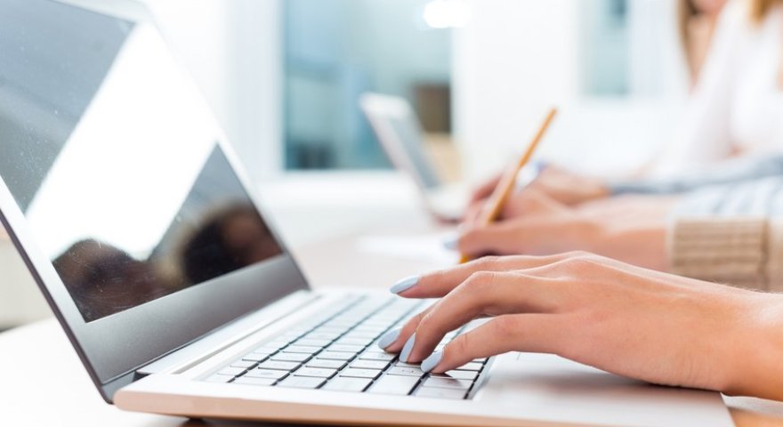 Xaricdə oxumaq istəyənlər diqqət: bəzi ixtisaslar Azərbaycanda TANINMIR