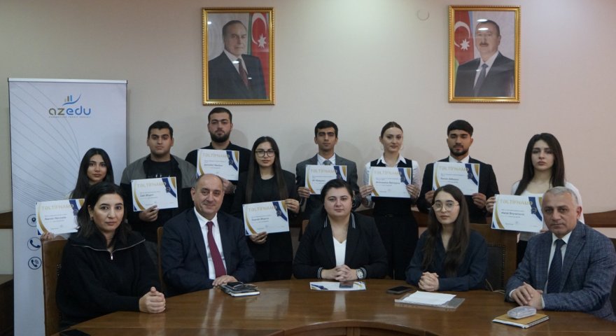 BMU-nun "Brend tələbə"ləri mükafatlandırılıb - FOTOLAR