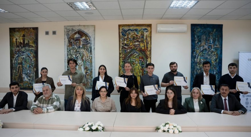 ADMİU-nun "Brend tələbə"ləri mükafatlandırılıb - FOTOLAR