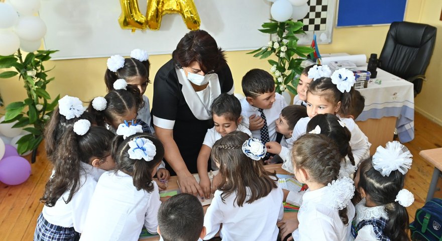 Təhsil məktəbə qayıdır: müəllimlər daha aktiv olacaq