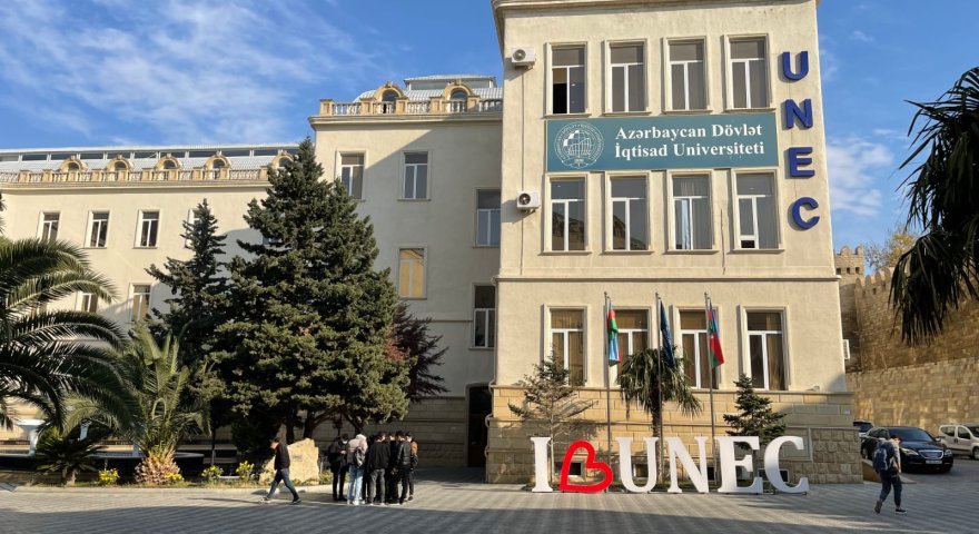 UNEC-də gələcəyin adaptiv təhsil modeli qurulur