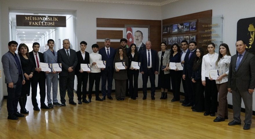 SDU-nun "Brend tələbə"ləri mükafatlandırılıb- FOTOLAR