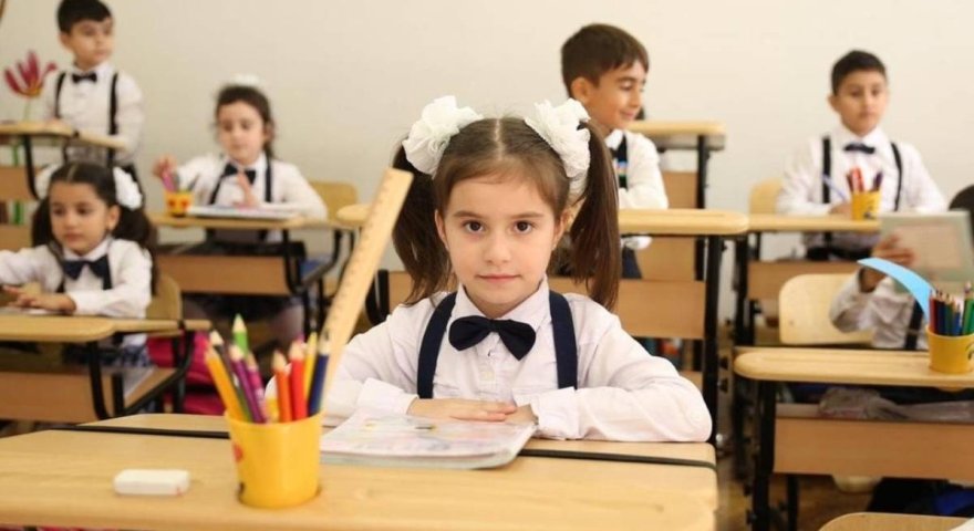 Məktəblərdə YENİLİK: tarix, ədəbiyyat və incəsənət mədəniyyət fənnində BİRLƏŞİR