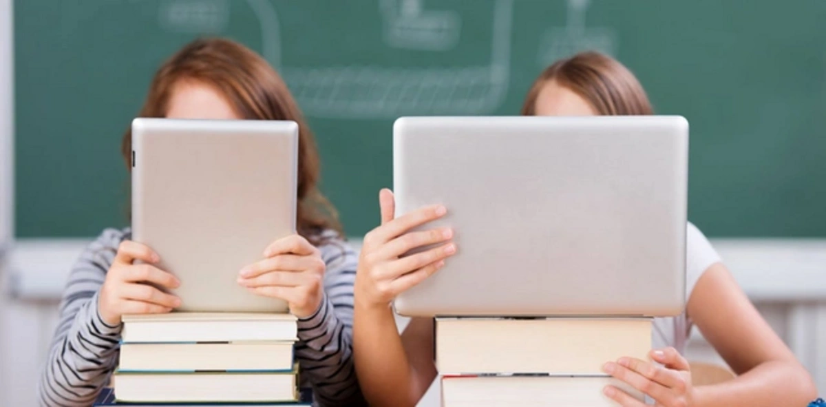 İctimai şura:&nbsp;Dərsliklərin tam rəqəmsallaşdırılması riskli ola bilər