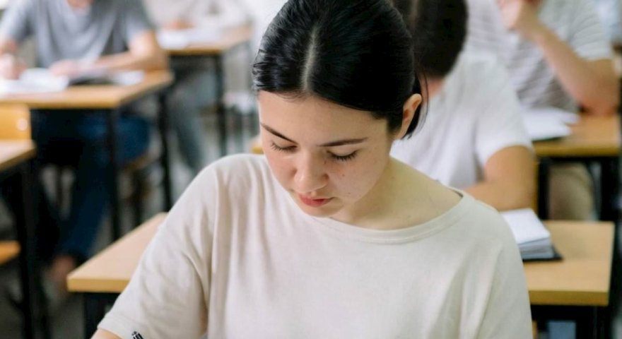 Universitetlərdə artıq fənlər ixtisar edilməlidir - TƏKLİF