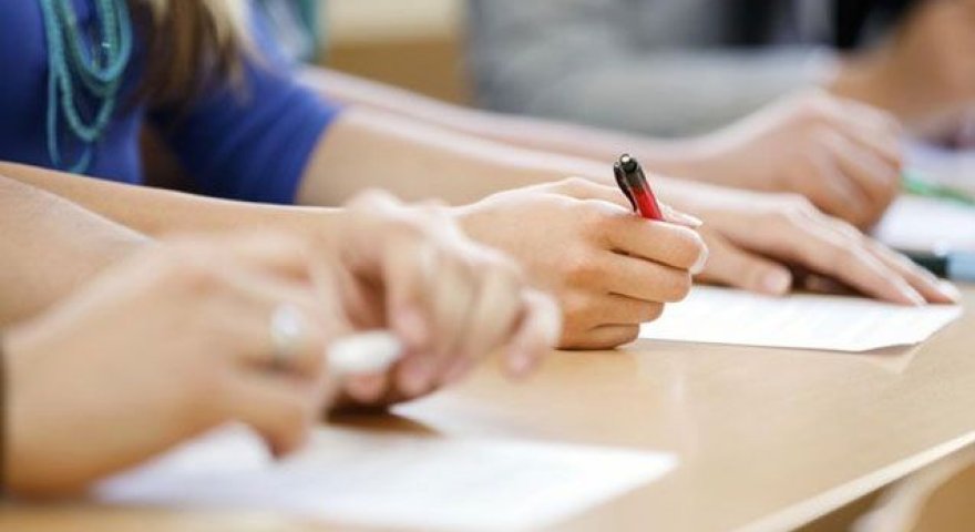 Sabah 62 mindən çox şagird imtahan VERƏCƏK