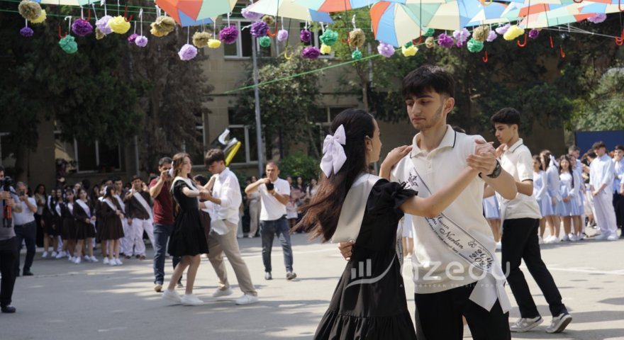 "Son zəng" ilə bağlı yeni tələblər- Çıxışlar məktəb formasında OLMALIDIR