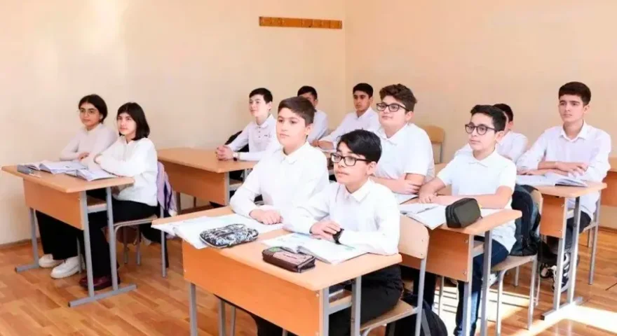 Regionlarda neçə şagird 11-ci&nbsp;sinfi bitirir? -&nbsp;RƏQƏMLƏR