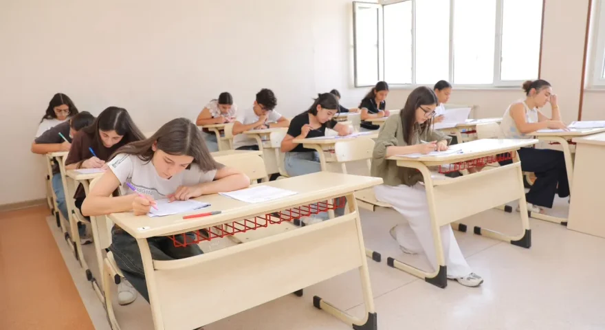 Bu qruplar üzrə 27 minə yaxın abituriyent tələbə ola bilməyəcək - PROQNOZ