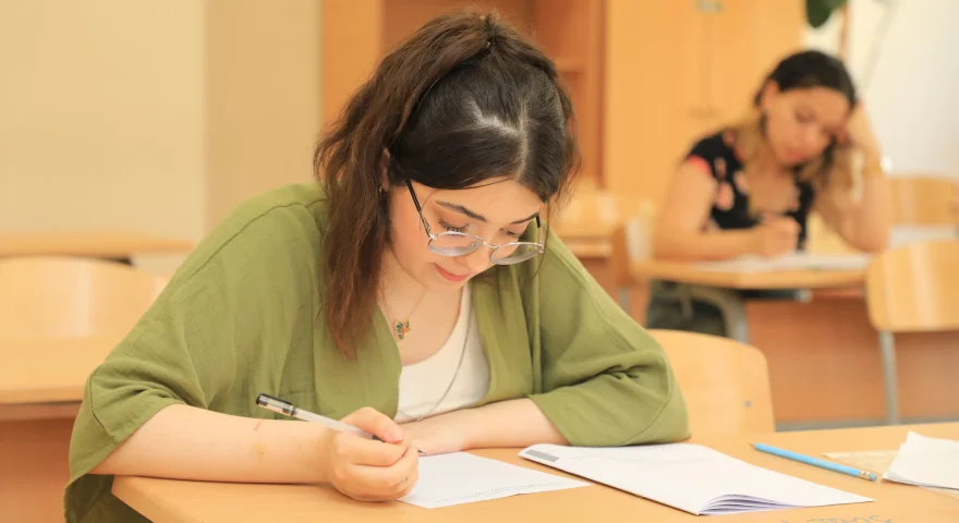 Magistratura: 100-dən çox&nbsp;namizəd son anda İXTİSAS SEÇDİ
